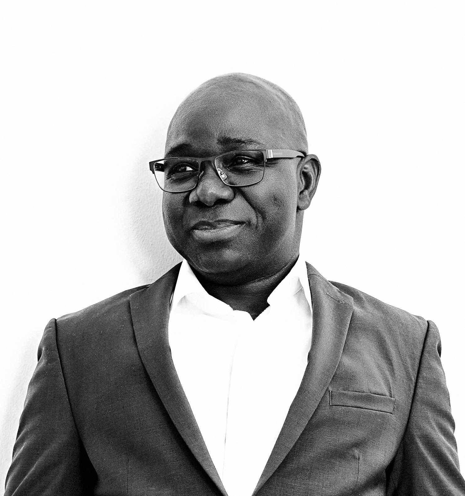 Dr. Amadou Sienou Dr. Amadou Sienou